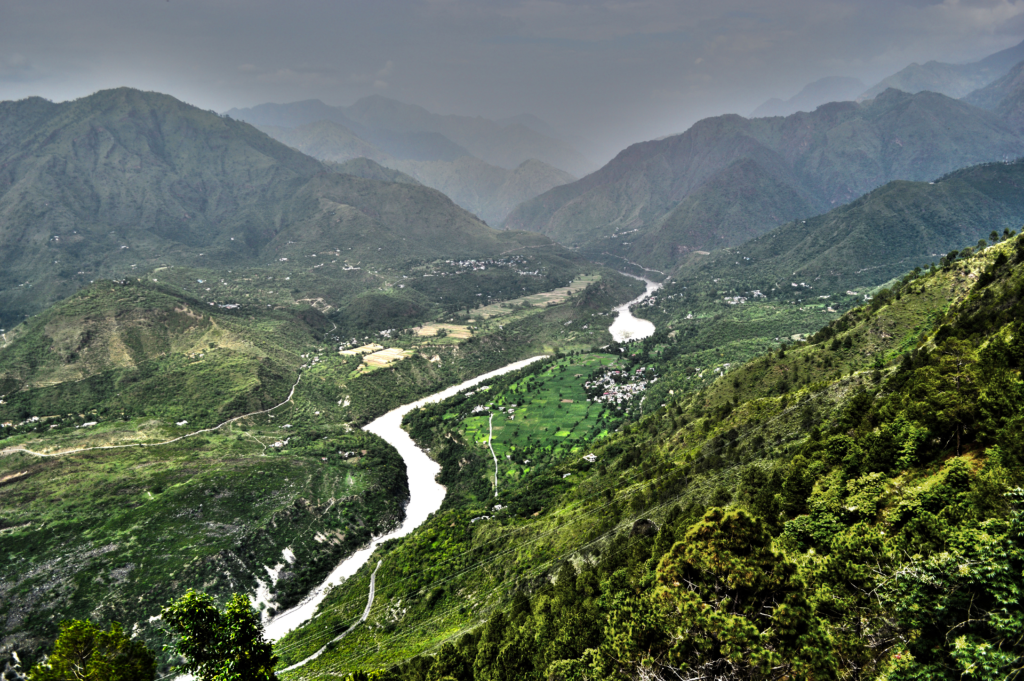 Sutlej — From High Mountains to the Plains